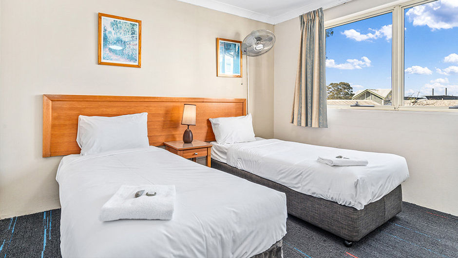 APX Apartments Parramatta Room
