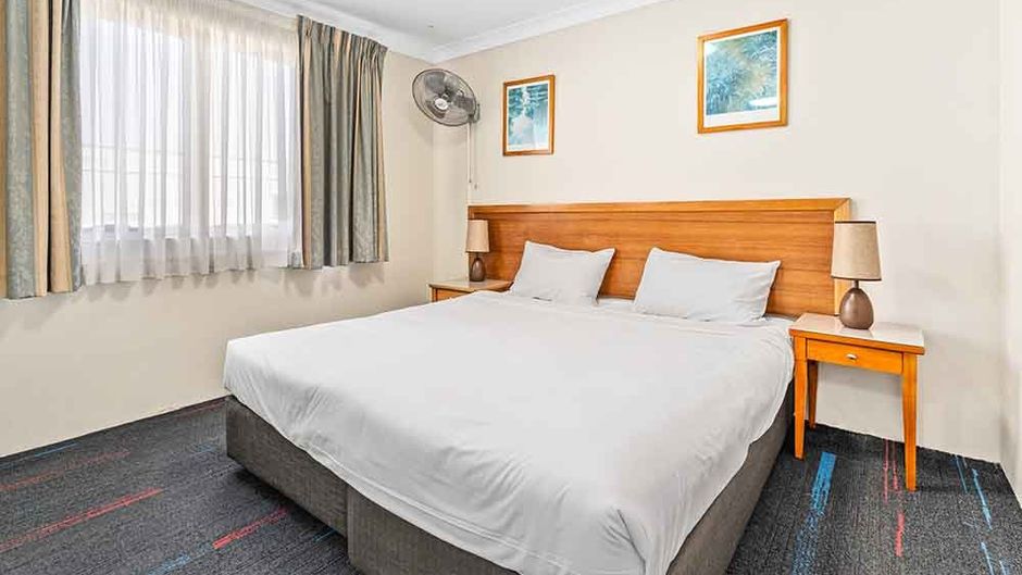 APX Apartments Parramatta Room