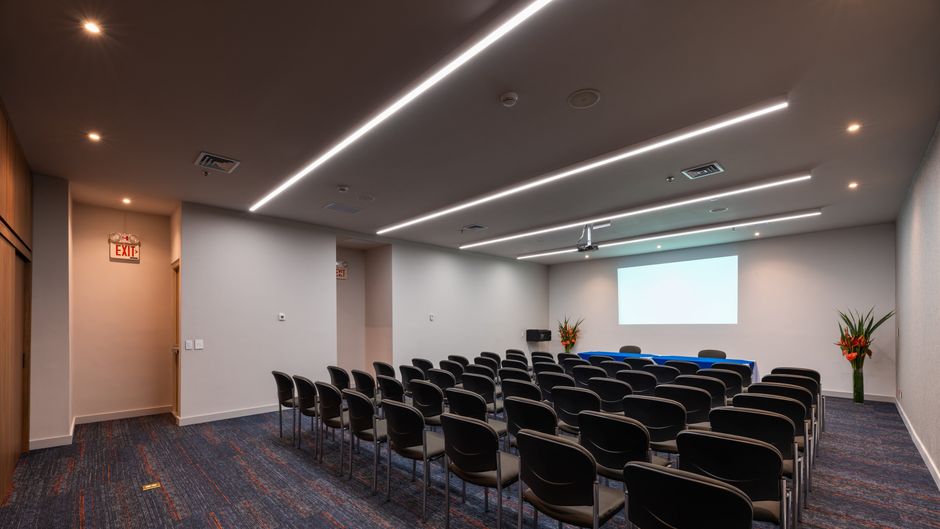 Holiday Inn Express & Suites Medellin Spa