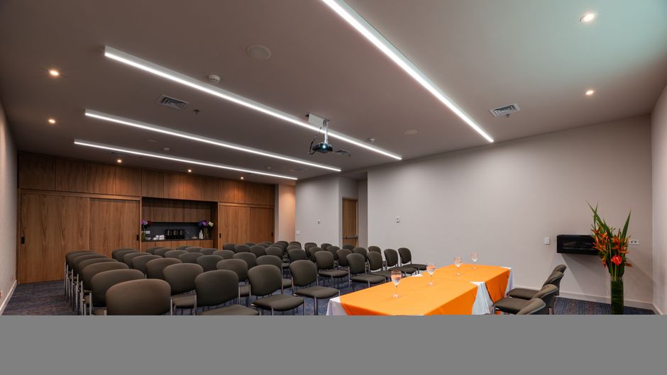 Holiday Inn Express & Suites Medellin Meeting