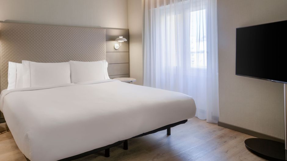 AC Carlton Hotel Suite