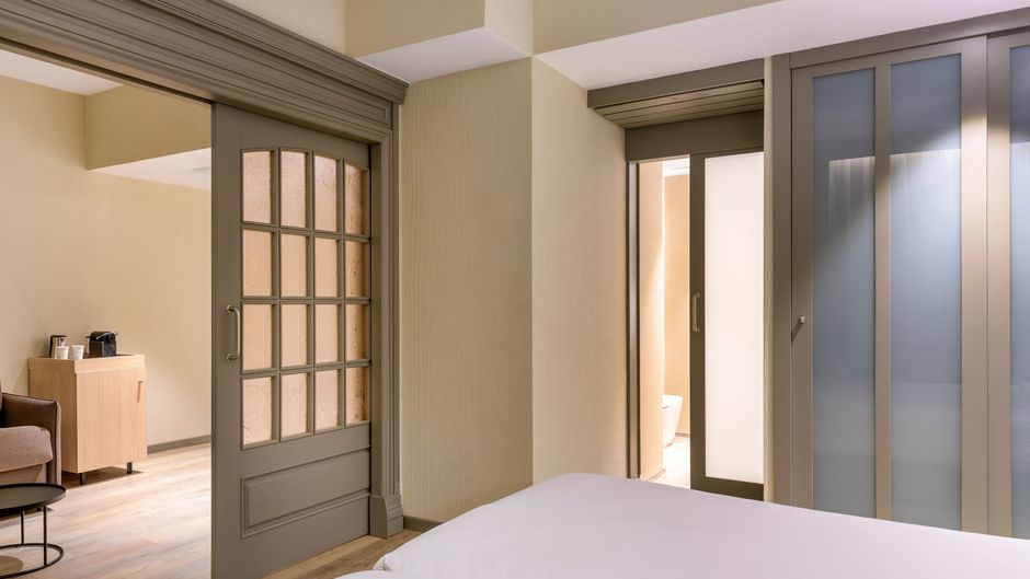 AC Carlton Hotel Suite