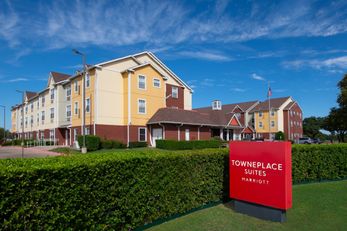 TownePlace Suites Southwest/TCU Area