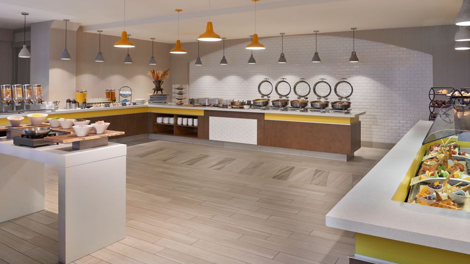 Delta Hotels Toronto Arpt & Conf Center Restaurant
