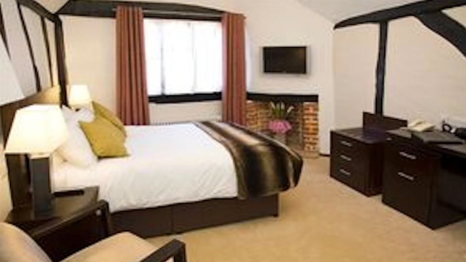 The Kings Arms Hotel Room