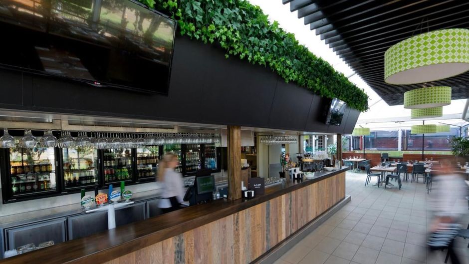 The Glen Hotel & Suites Restaurant