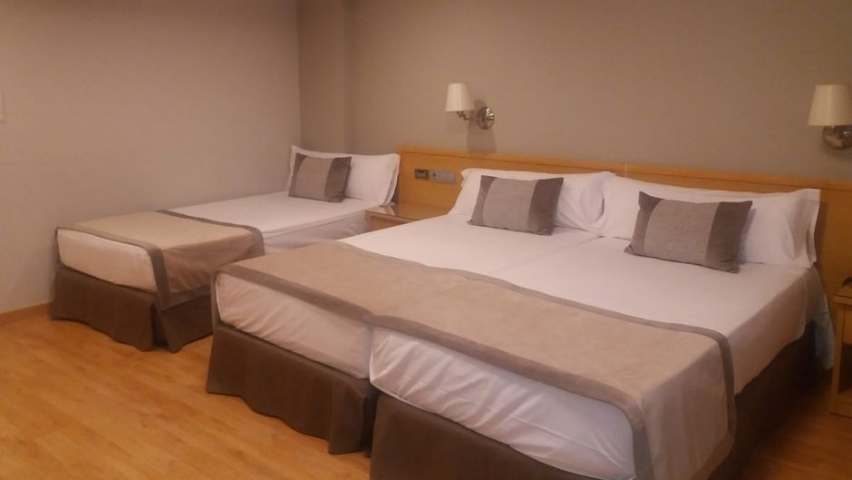 Hotel Real Lleida Room