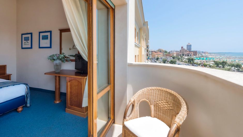 Astura Palace Hotel Room