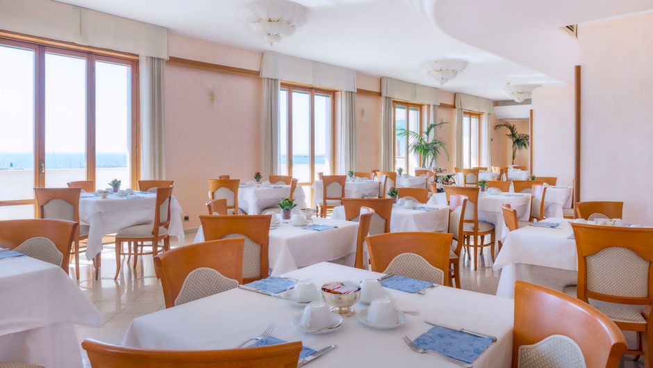 Astura Palace Hotel Restaurant
