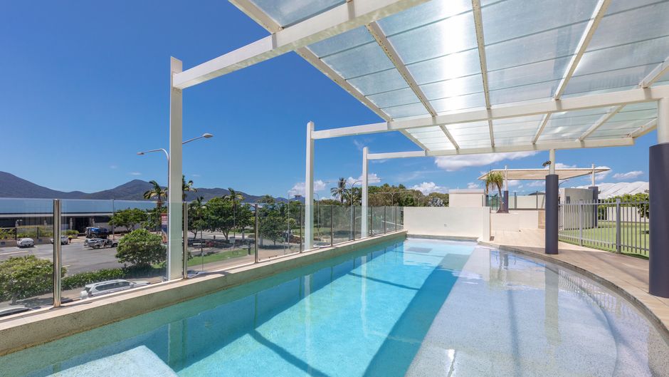 Piermonde Apartments, Cairns Pool