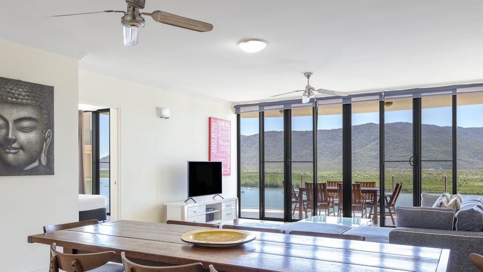 Piermonde Apartments, Cairns Restaurant