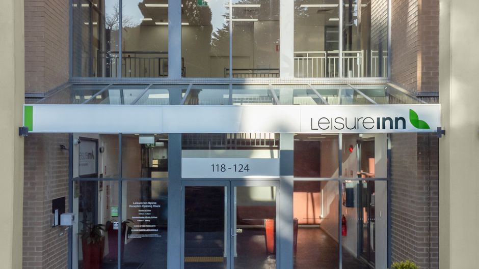 Leisure Inn Spires Exterior