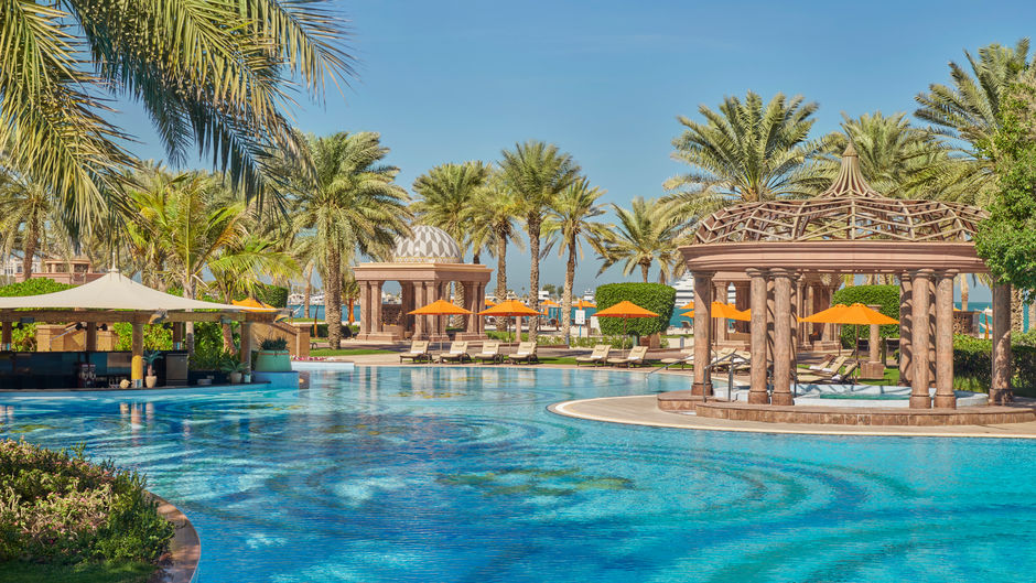 Emirates Palace Mandarin Oriental Pool