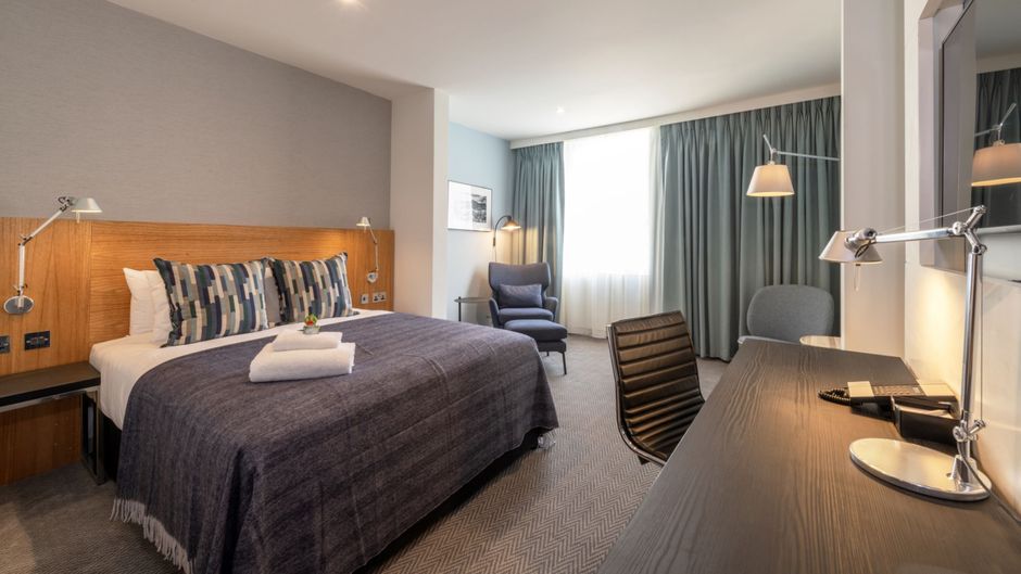 Apex City of Edinburgh Hotel Room