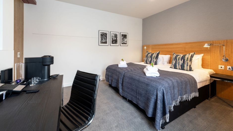 Apex City of Edinburgh Hotel Room
