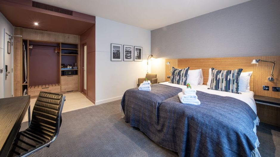 Apex City of Edinburgh Hotel Room