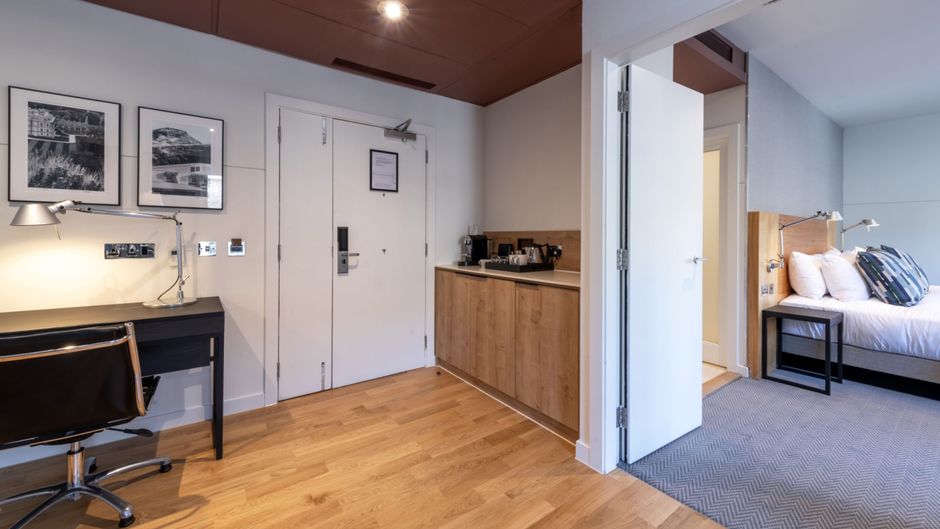 Apex City of Edinburgh Hotel Room