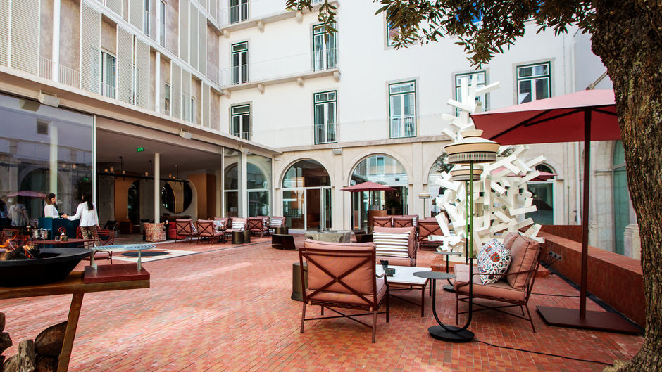 Convent Square-Vignette Collection Meeting