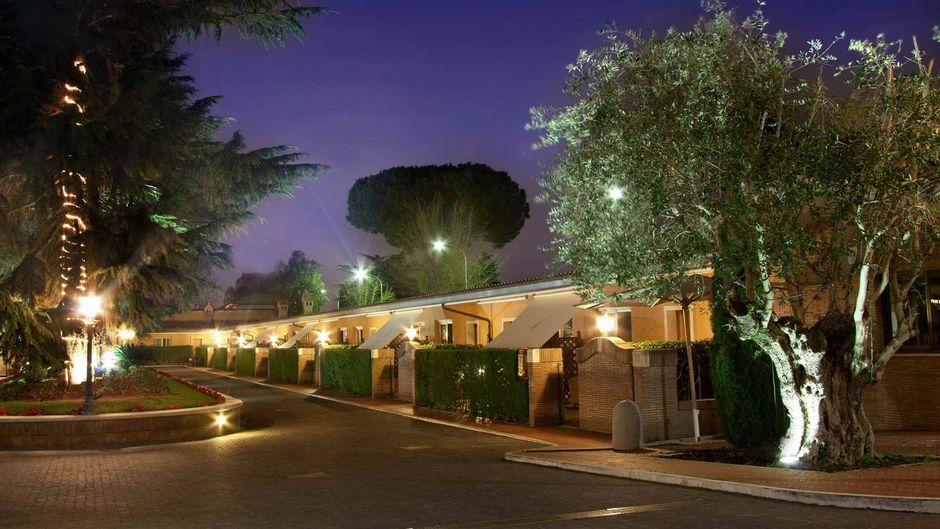 Hotel Piccolo Borgo Exterior