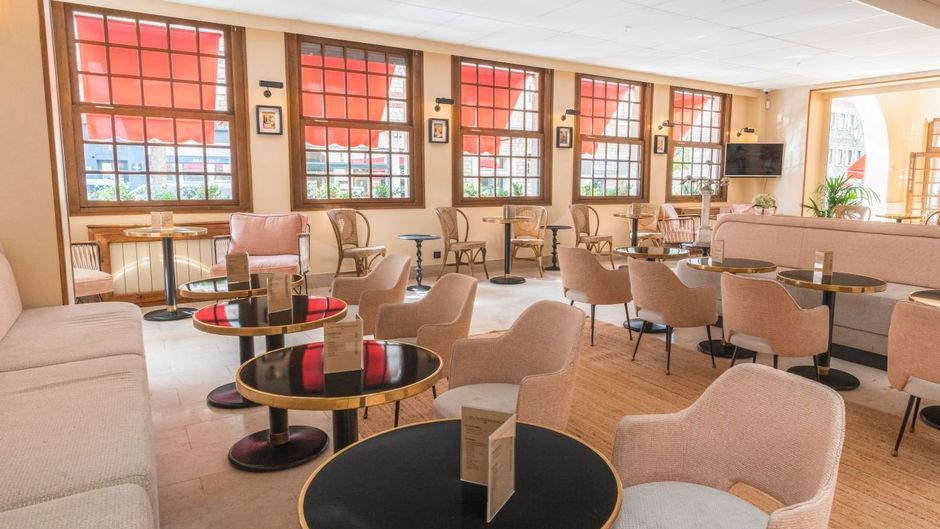 Grand Hotel de l'Esperance Lobby