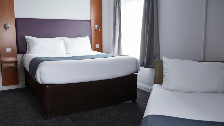 The Bowman by Greene King Inns Room