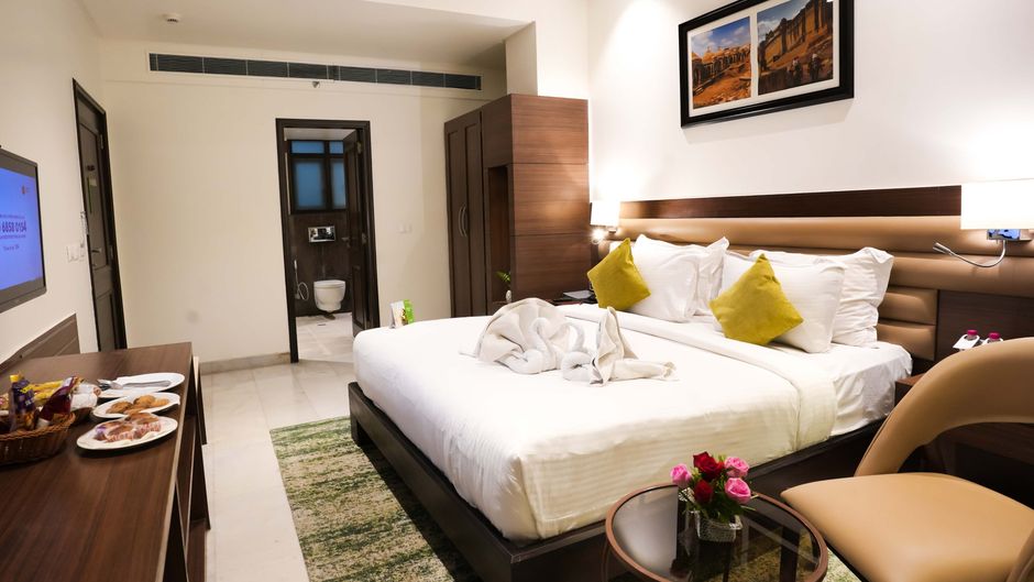 Leisure Inn Grand Chanakya Room