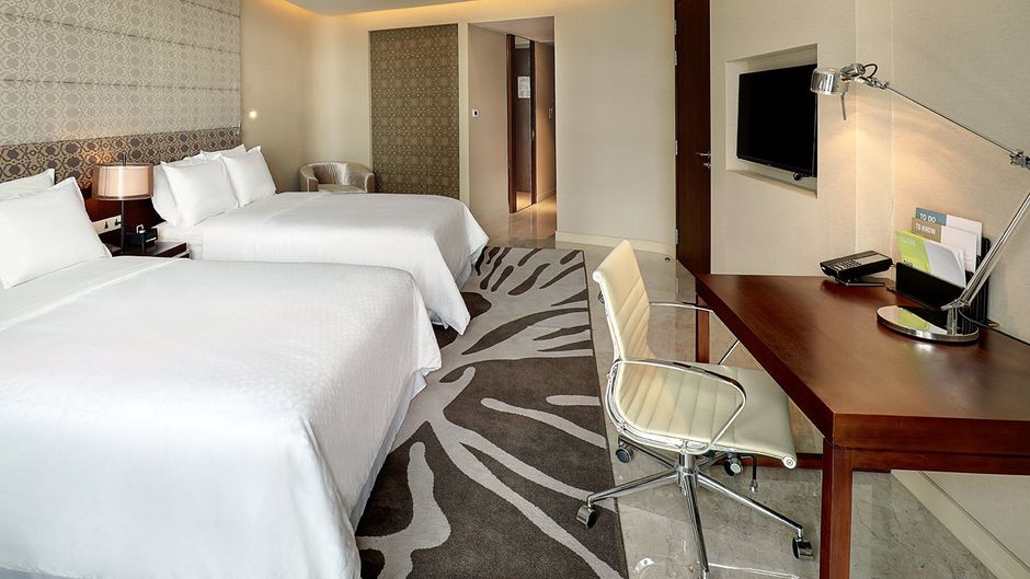 Crowne Plaza Dhaka Gulshan Room