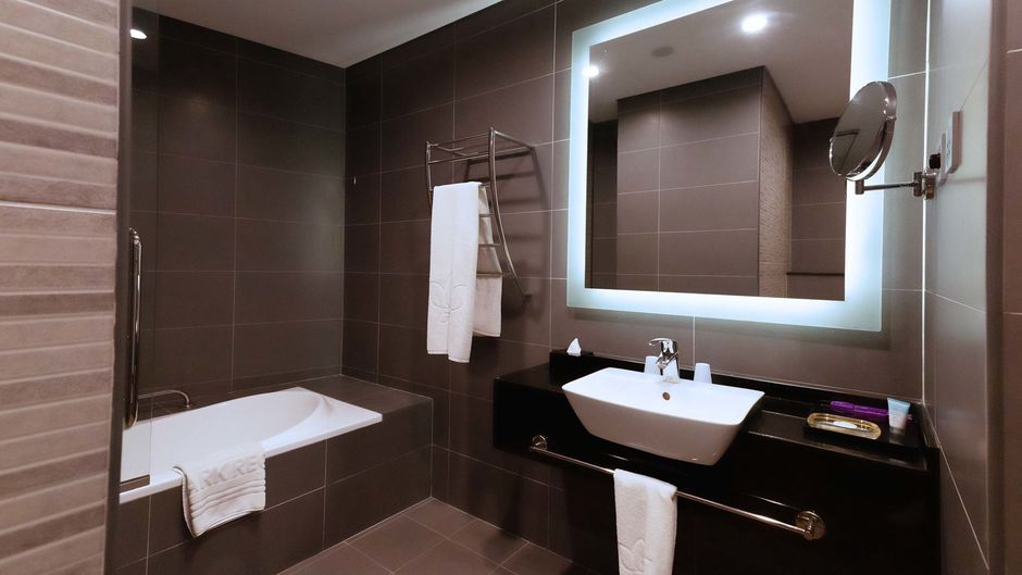 Park Regis Business Bay Room