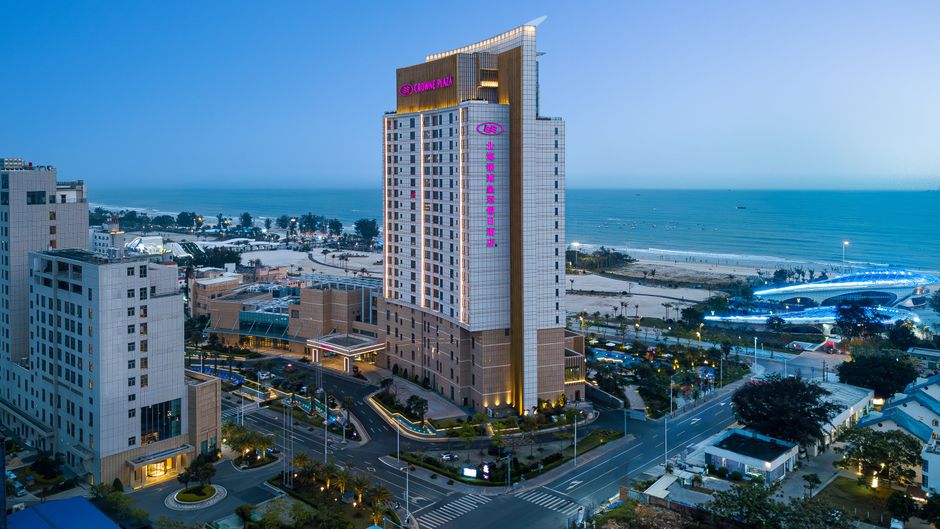 Crowne Plaza Beihai Silver Beach Exterior