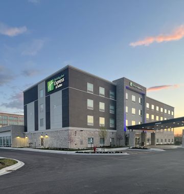 Holiday Inn Express & Suites Chicago