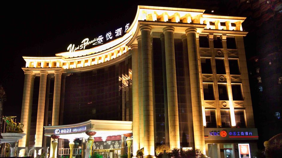 Yuns Paradise Hotel Exterior