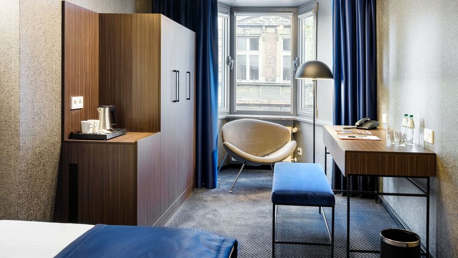 Logos Hotel Room