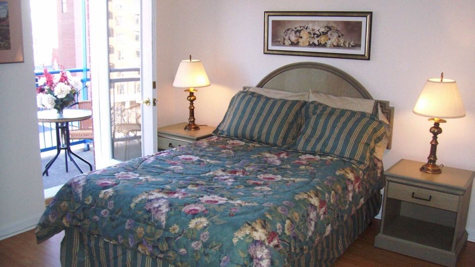 ByWard Blue Inn Room