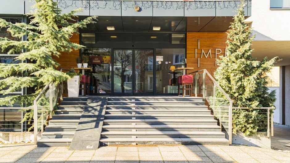 IMPIQ Hotel Exterior