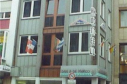 Avenue Hotel