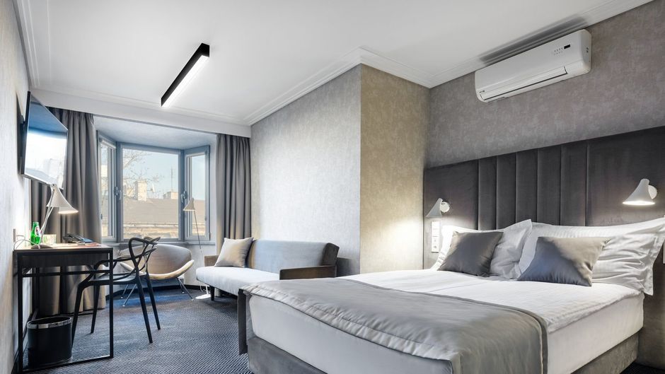 Logos Hotel Room