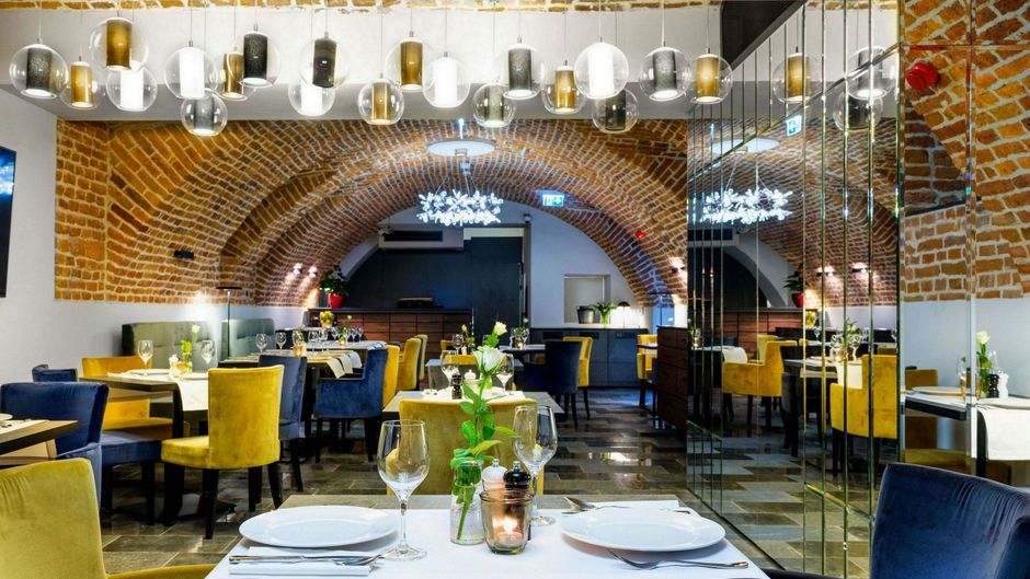 Logos Hotel Restaurant