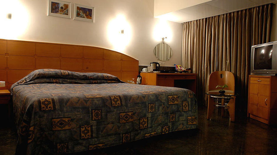 Ramee Guestline Hotel Khar Room