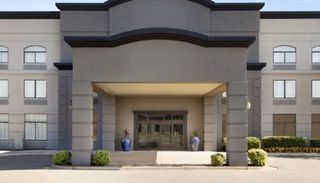 Townhome Inn & Suites Cordova