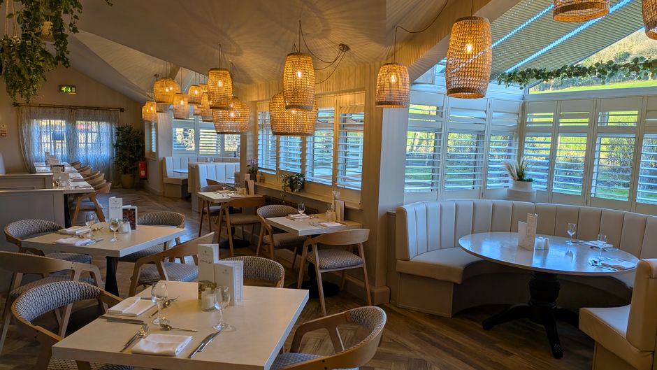 Red Hall Hotel Restaurant