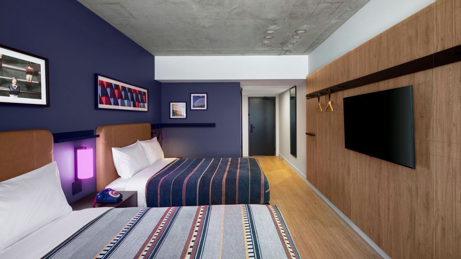 Moxy Ottawa Downtown Room