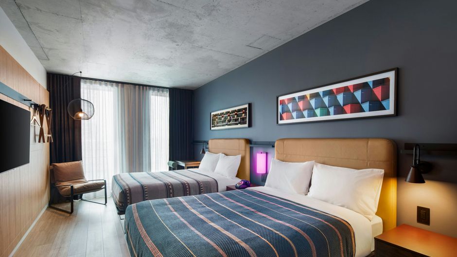 Moxy Ottawa Downtown Room