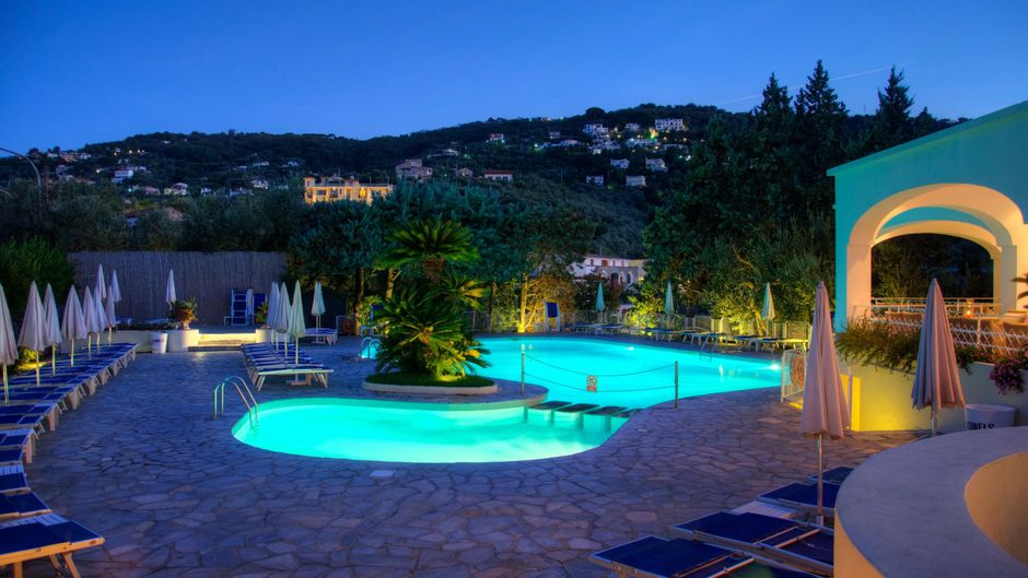Aminta Grand Hotel Exterior