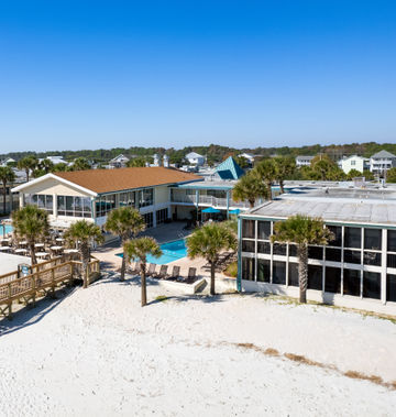 The Oceanfront Litchfield Inn