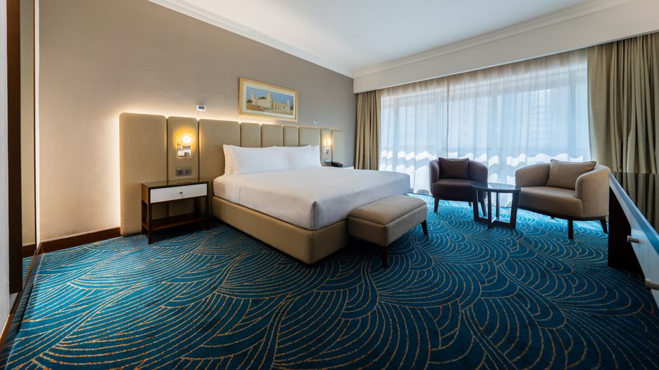 DoubleTree by HLT Dubai Port Saeed Room