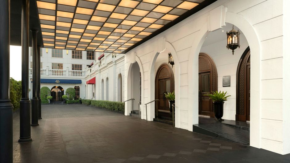 Metropole Bangkok Exterior