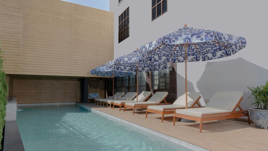 Metropole Bangkok Pool