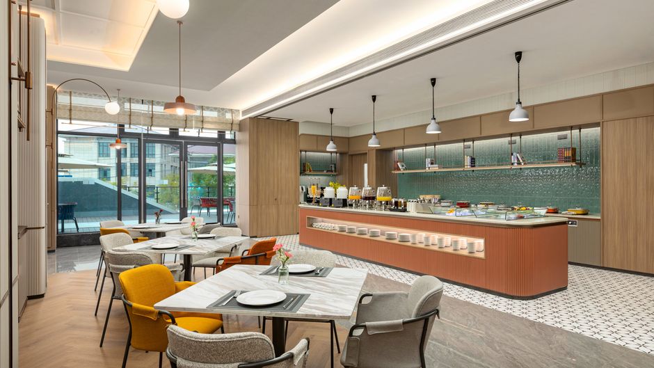 Holiday Inn Exp High-Tech Zone Restaurant