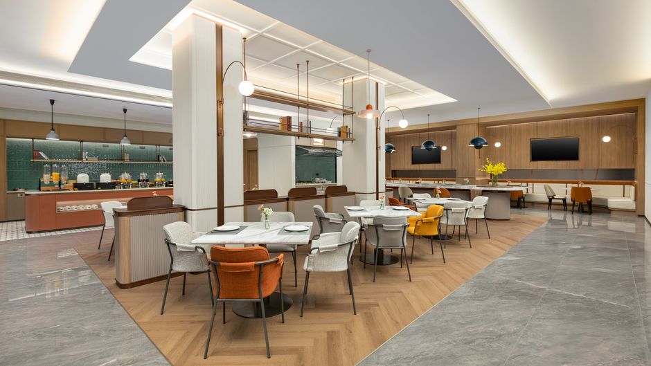 Holiday Inn Exp High-Tech Zone Restaurant