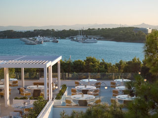 Vouliagmeni Suites